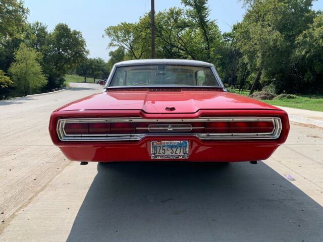 Ford Thunderbird 1966 image number 2