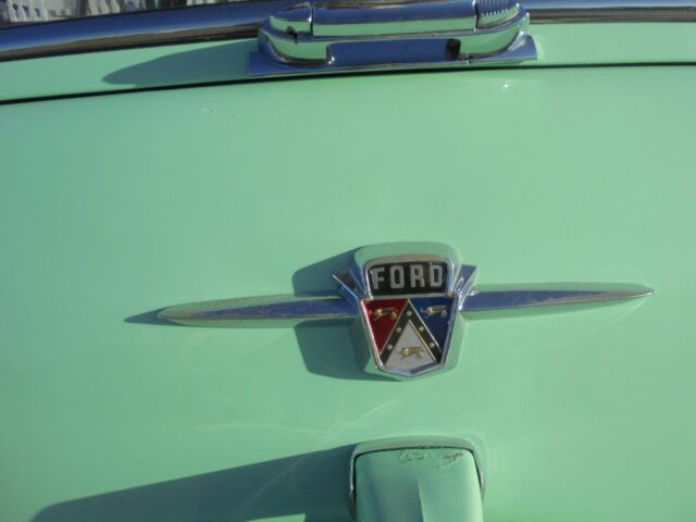 Ford Ranch Wagon 1956 image number 19