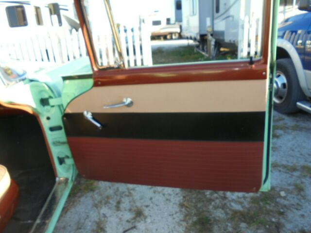 Ford Ranch Wagon 1956 image number 25
