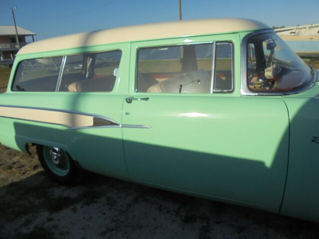 Ford Ranch Wagon 1956 image number 4