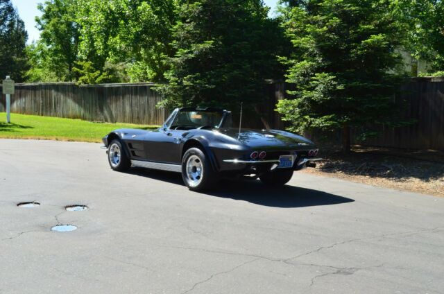 Chevrolet Corvette 1963 image number 32