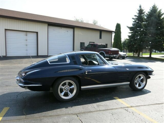 Chevrolet Corvette 1964 image number 12