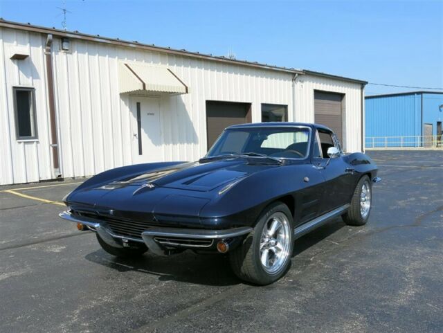Chevrolet Corvette 1964 image number 24