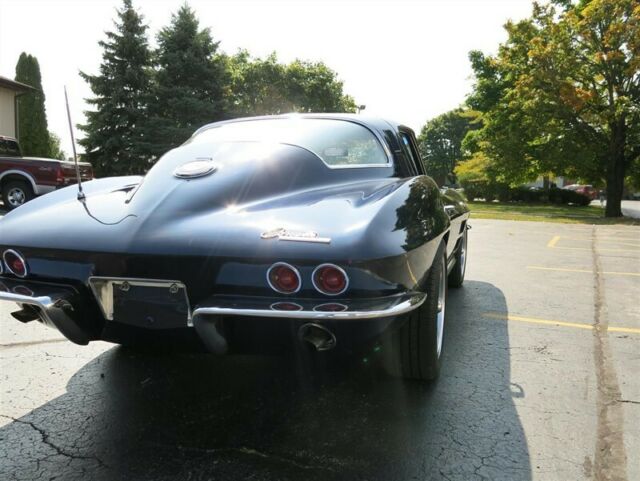 Chevrolet Corvette 1964 image number 44