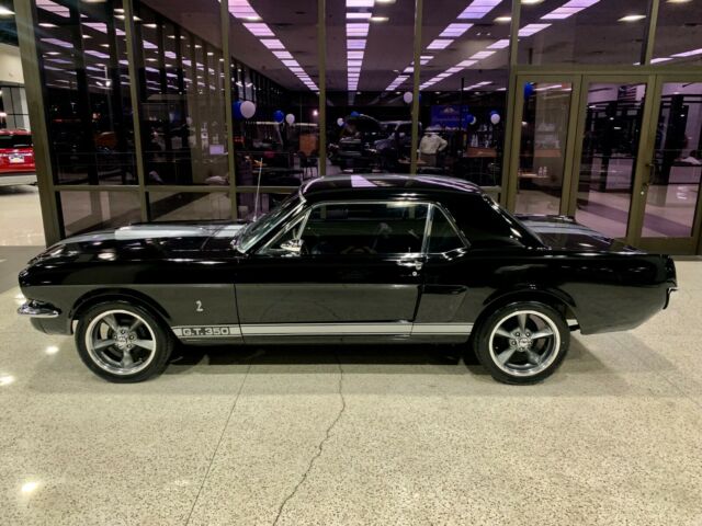 Ford Mustang 1965 image number 14