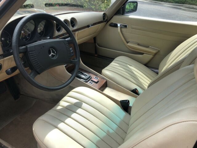 Mercedes-Benz SL-Class 1979 image number 11
