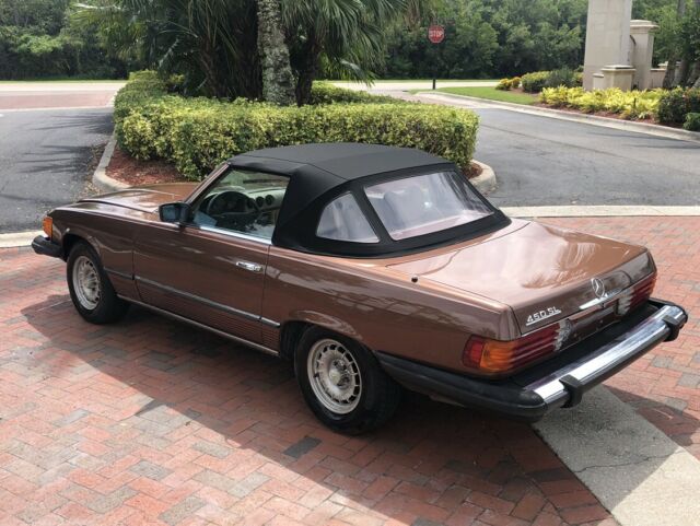 Mercedes-Benz SL-Class 1979 image number 8