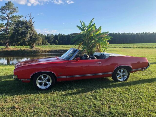 Oldsmobile Cutlass 1970 image number 27