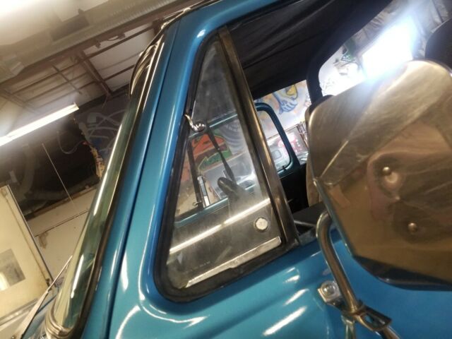 Dodge Ramcharger 1976 image number 23