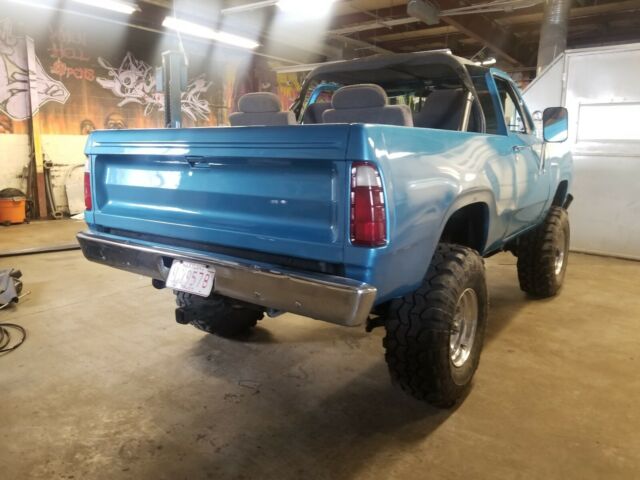 Dodge Ramcharger 1976 image number 6