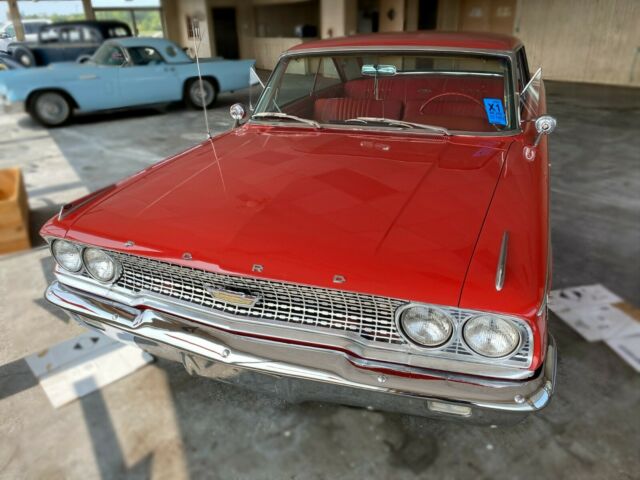 Ford Galaxie 1963 image number 25