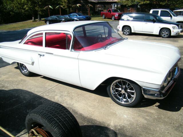 Chevrolet Bel Air/150/210 1960 image number 18