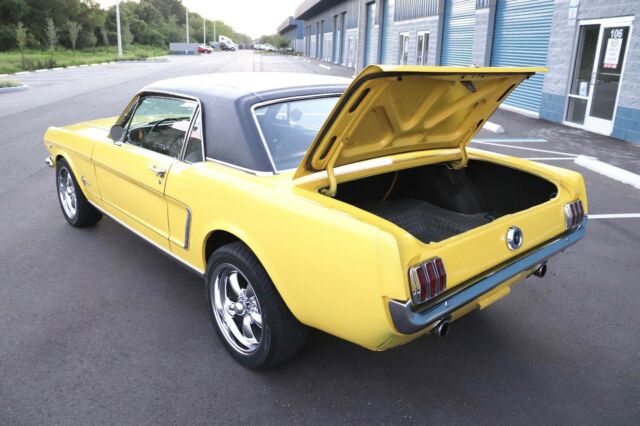 Ford Mustang 1965 image number 23