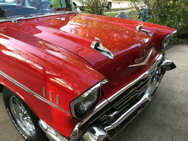 Chevrolet Bel Air/150/210 1957 image number 28
