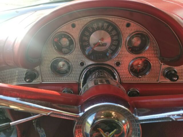 Ford Thunderbird 1957 image number 10