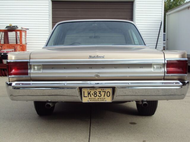 Plymouth Belvedere II 1967 image number 4