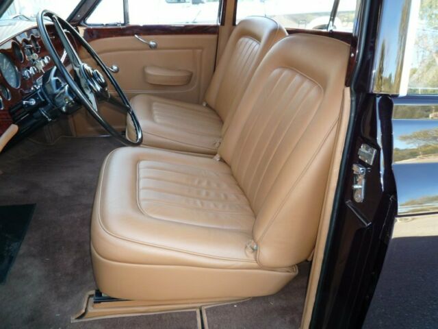 Bentley S2 Continental by James Young 1961 image number 42