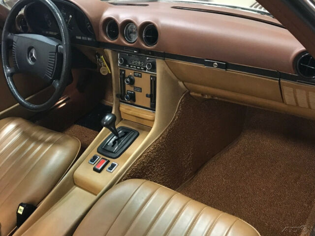 Mercedes-Benz SL-Class 1973 image number 12