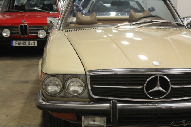 Mercedes-Benz SL-Class 1973 image number 30