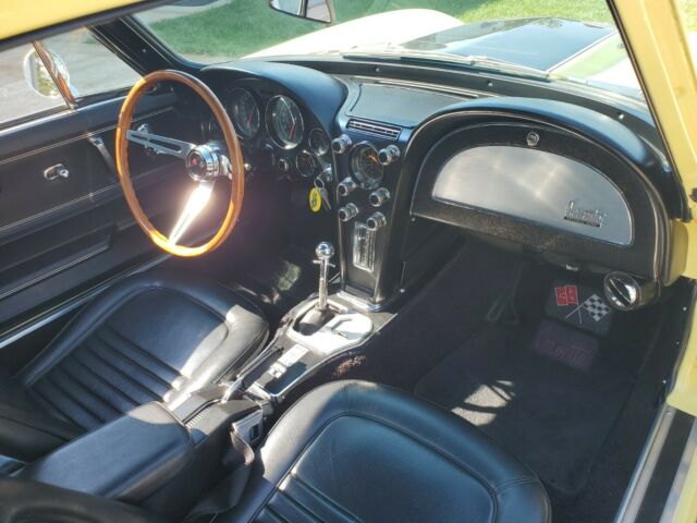 Chevrolet Corvette 1967 image number 12