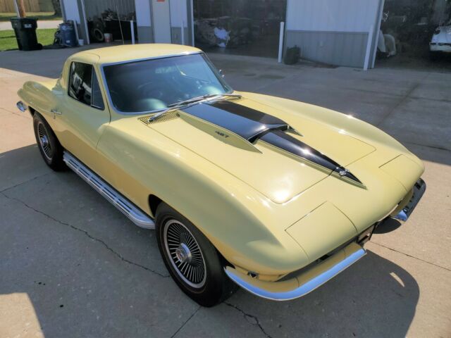 Chevrolet Corvette 1967 image number 24