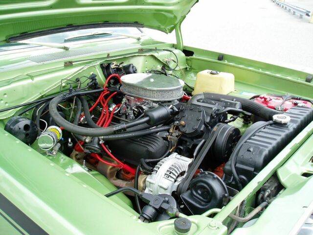 Plymouth Duster 1971 image number 2