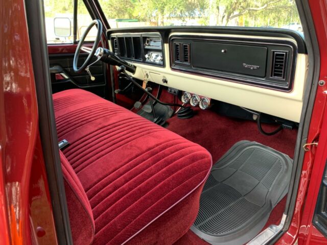 Ford F-250 1976 image number 23