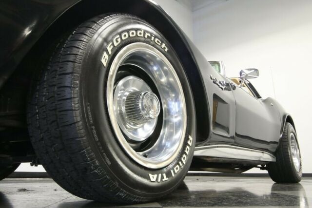 Chevrolet Corvette 1976 image number 23