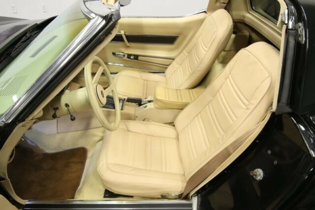 Chevrolet Corvette 1976 image number 28