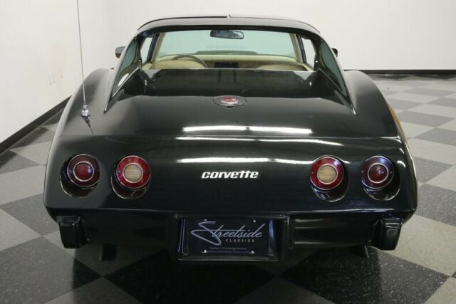 Chevrolet Corvette 1976 image number 35