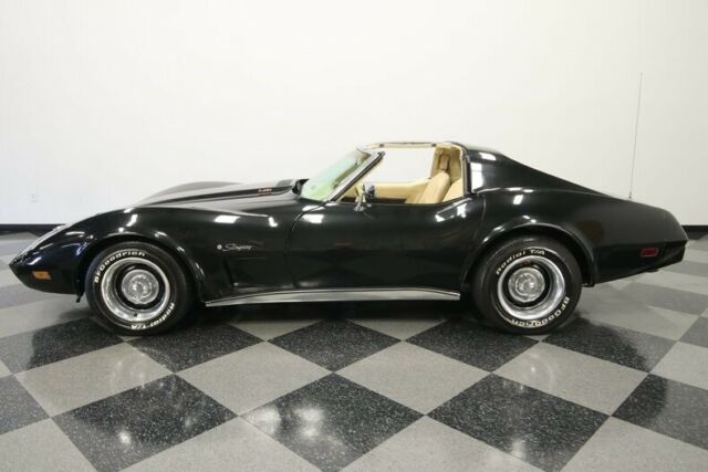 Chevrolet Corvette 1976 image number 7