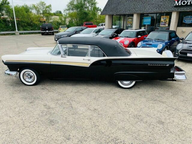 Ford Fairlane 1957 image number 3