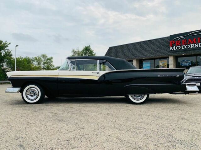 Ford Fairlane 1957 image number 4