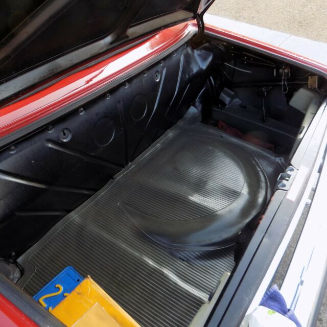 Mercedes-Benz SL-Class 1974 image number 38