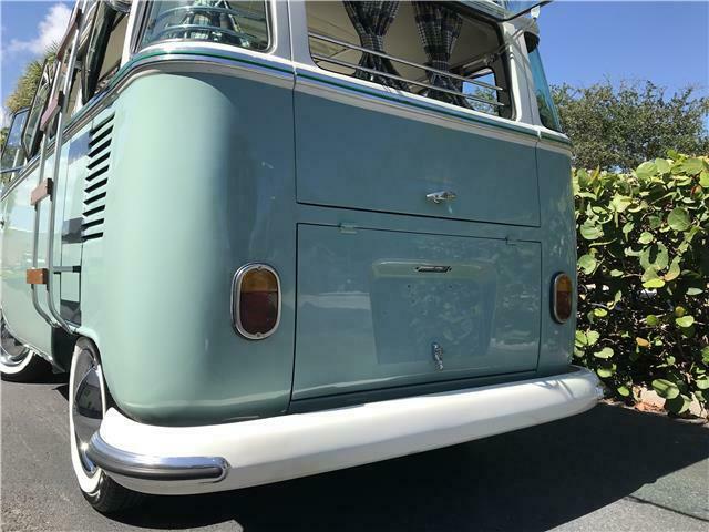 Volkswagen Bus/Vanagon 1974 image number 21