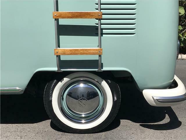 Volkswagen Bus/Vanagon 1974 image number 7