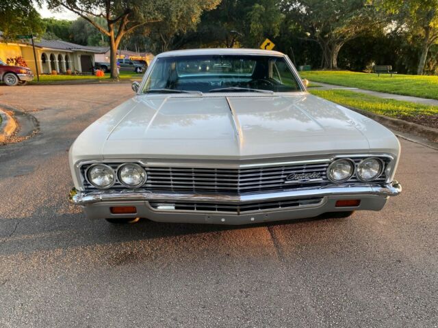 Chevrolet Impala 1966 image number 2