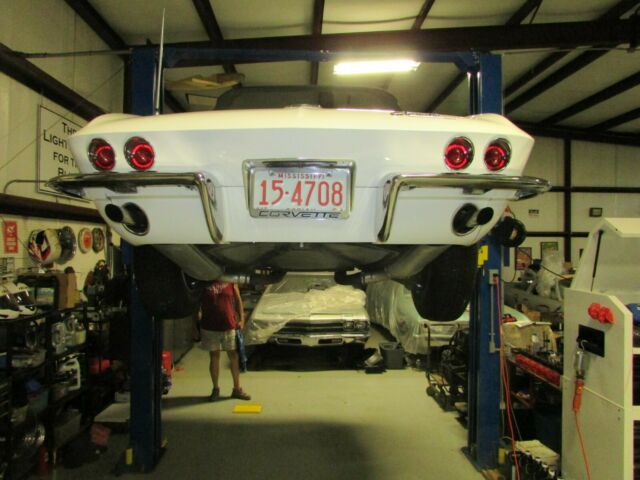 Chevrolet Corvette 1964 image number 4