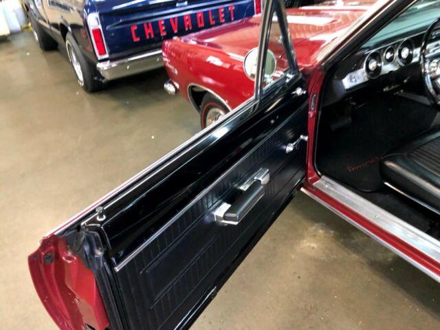Plymouth Barracuda 1967 image number 13