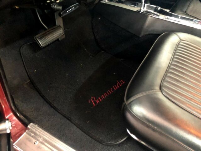 Plymouth Barracuda 1967 image number 22