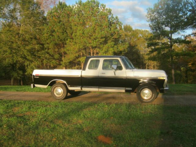 Ford F-100 1974 image number 1