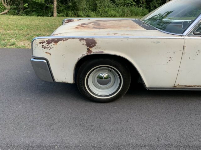 Lincoln Continental 1962 image number 26