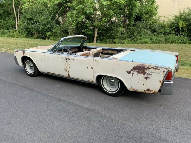 Lincoln Continental 1962 image number 3