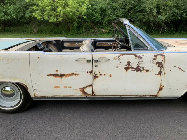 Lincoln Continental 1962 image number 32