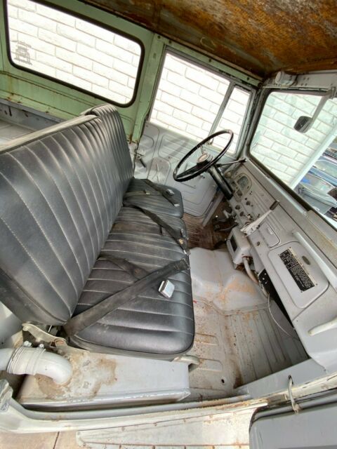 Toyota Land Cruiser 1967 image number 37