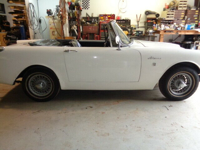 Sunbeam Alpine 1967 image number 27