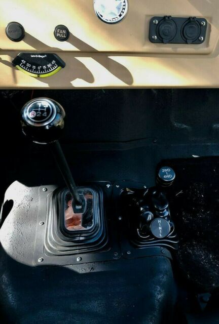 Toyota Land Cruiser 1976 image number 27
