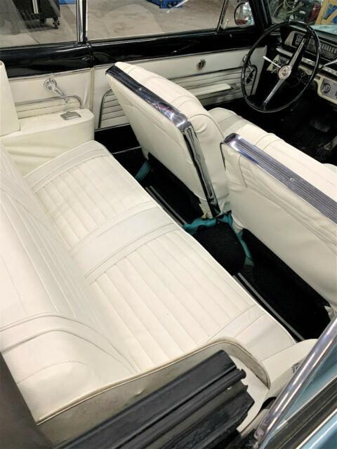 Oldsmobile Cutlass 1963 image number 10