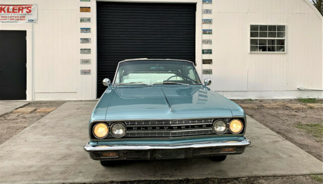 Oldsmobile Cutlass 1963 image number 3