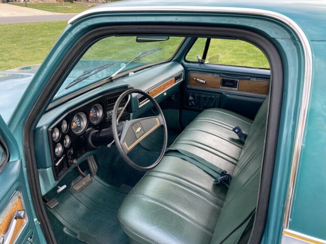Chevrolet C-10 1977 image number 40